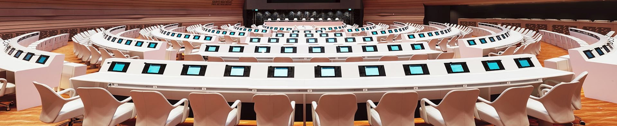 Moniteurs pour salles de conférence